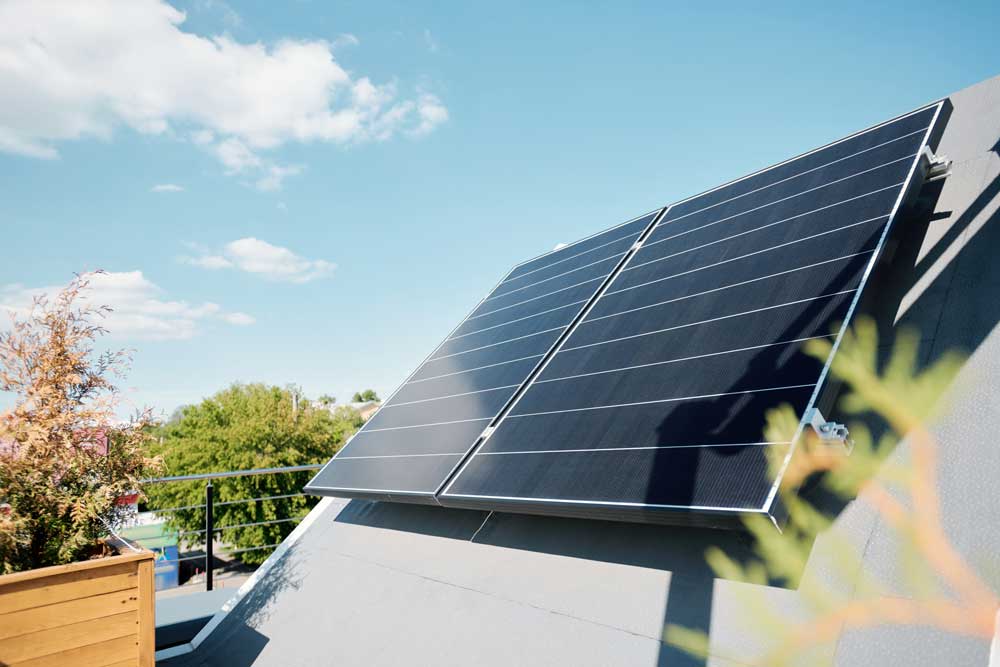 The Weekender - 1000W Solar Array with 10.32kWh Deep Cycle Battery Sto